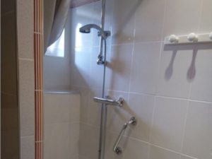 Chambre côté Seine - salle de bain